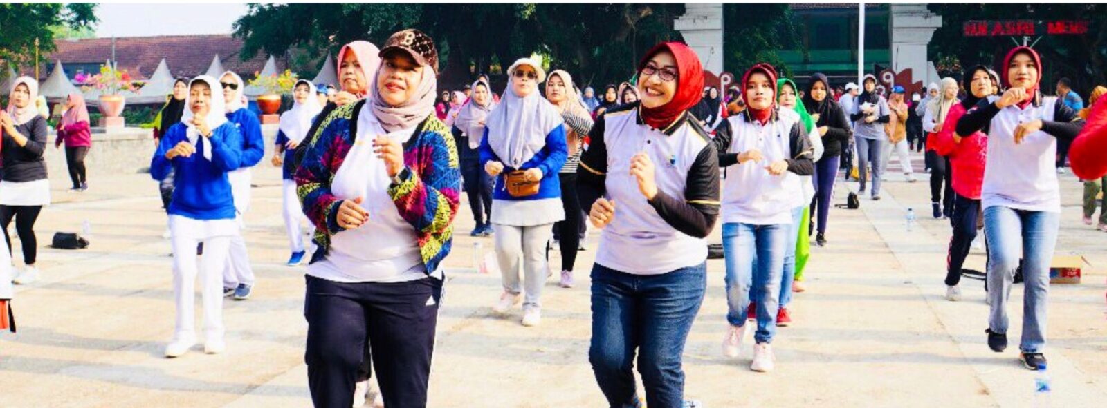 GELORAKAN HIDUP SEHAT TANPA NARKOBA DI ALUN ALUN NGANJUK GELORAKAN HIDUP SEHAT TANPA NARKOBA DI ALUN ALUN NGANJUK